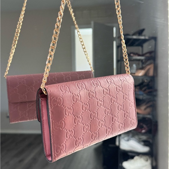 Gucci Pink Leather Wallet with Gold Chain - Picture 5 of 10
